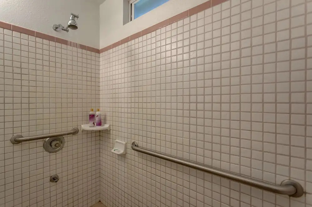 Hale Iolani Ohana 1 Bedroom Home