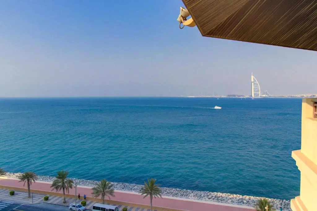 Luxury residential apartments located in Anantara area , pool , beach , free parking