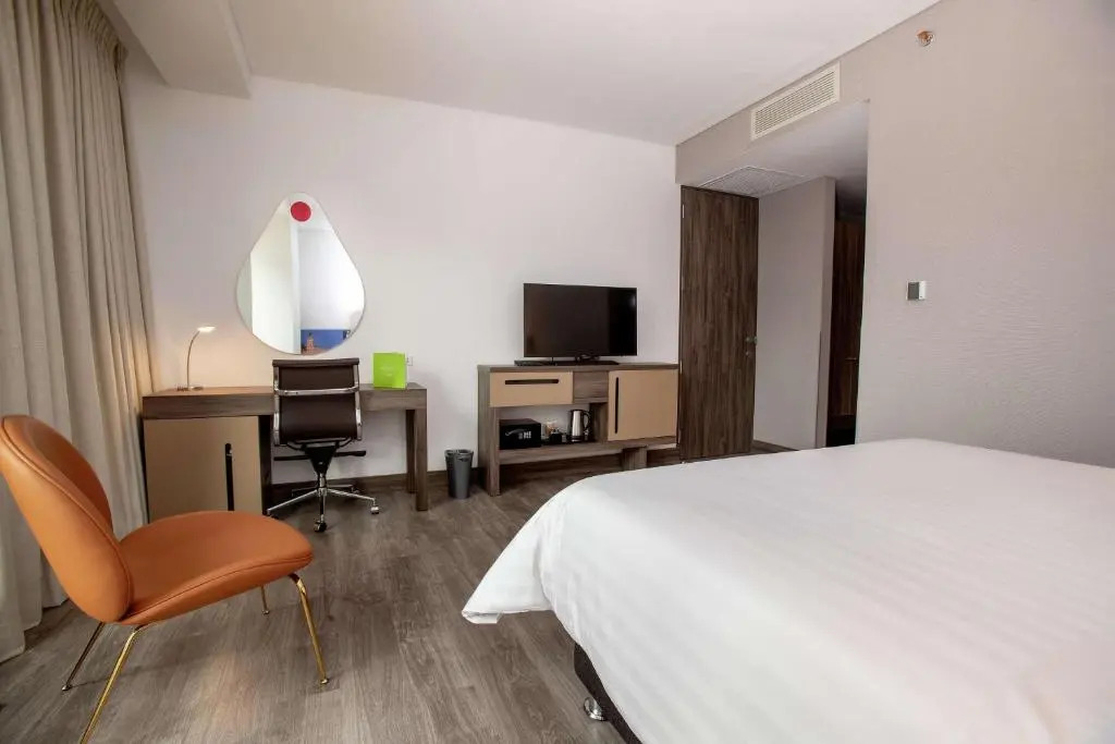Hampton San Isidro para Lima Tours