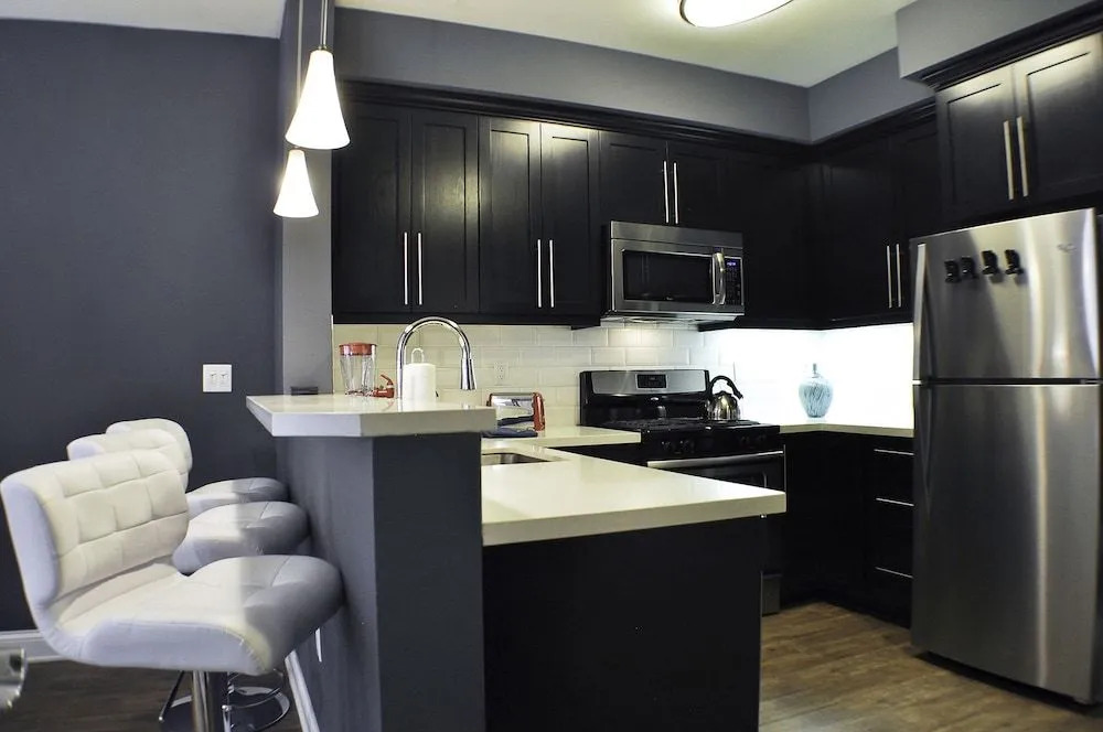 Premier Hollywood LA 4BD Suite