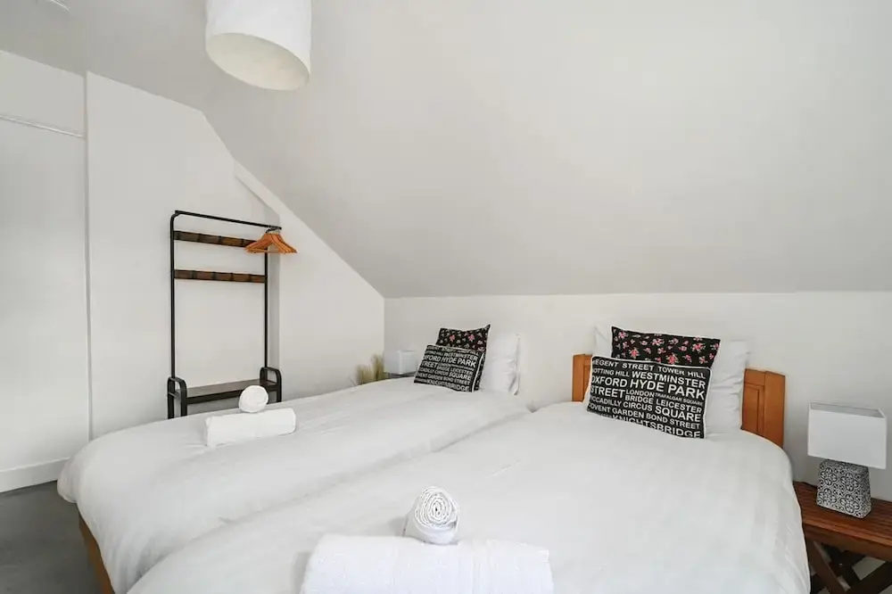 Host Stay The Cliff Greenhouse
