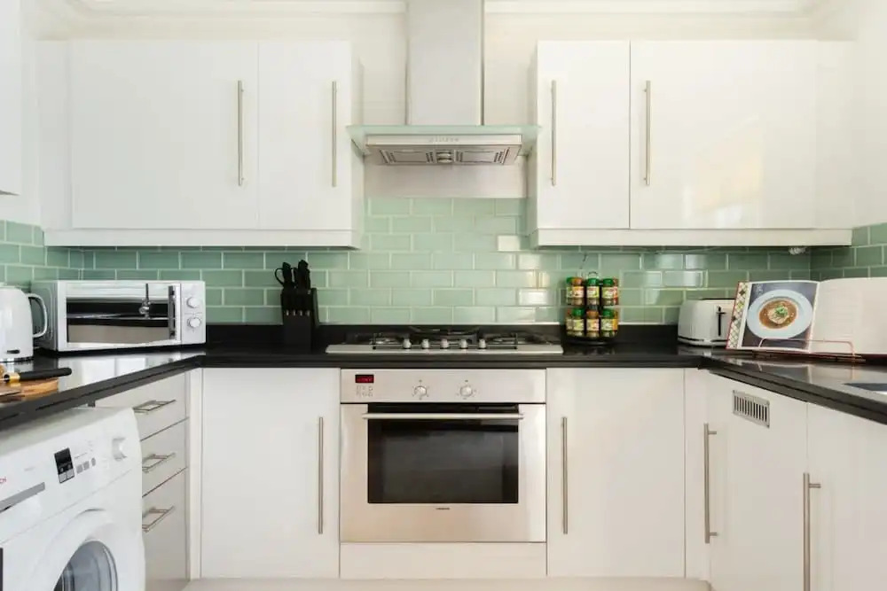 The South Kensington Place - Modern Bright 4bdr Townhouse