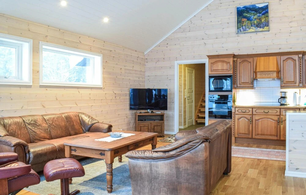 3 Bedroom Nice Home In Jelsa