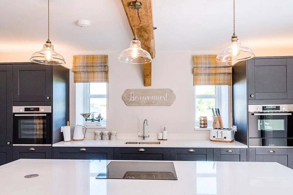 Chapel Cottage at Pond Hall Farm, Stunnning Property with Private Hot Tub, Hadleigh