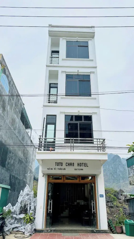ToTo-Chan Hotel