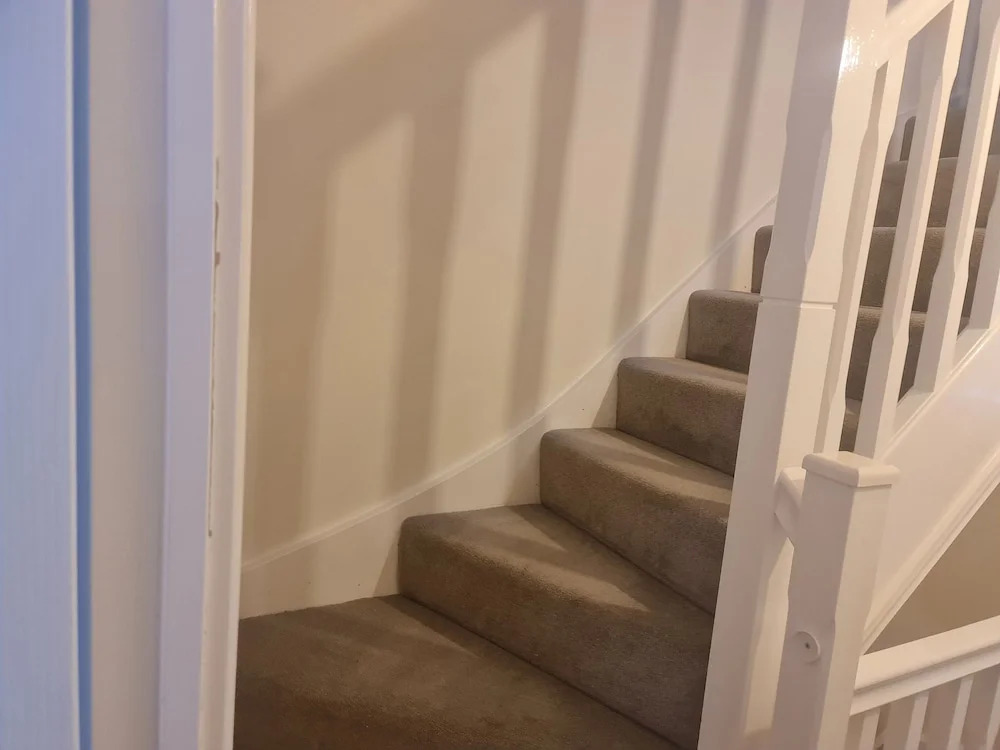 Stunning 3-bed House in Wolverhampton