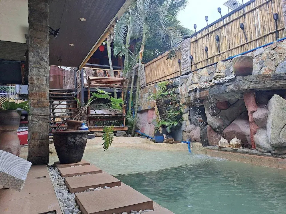 Tribal Bliss Private Resort in Lipa Batangas, a Privat Guest Room With Pool