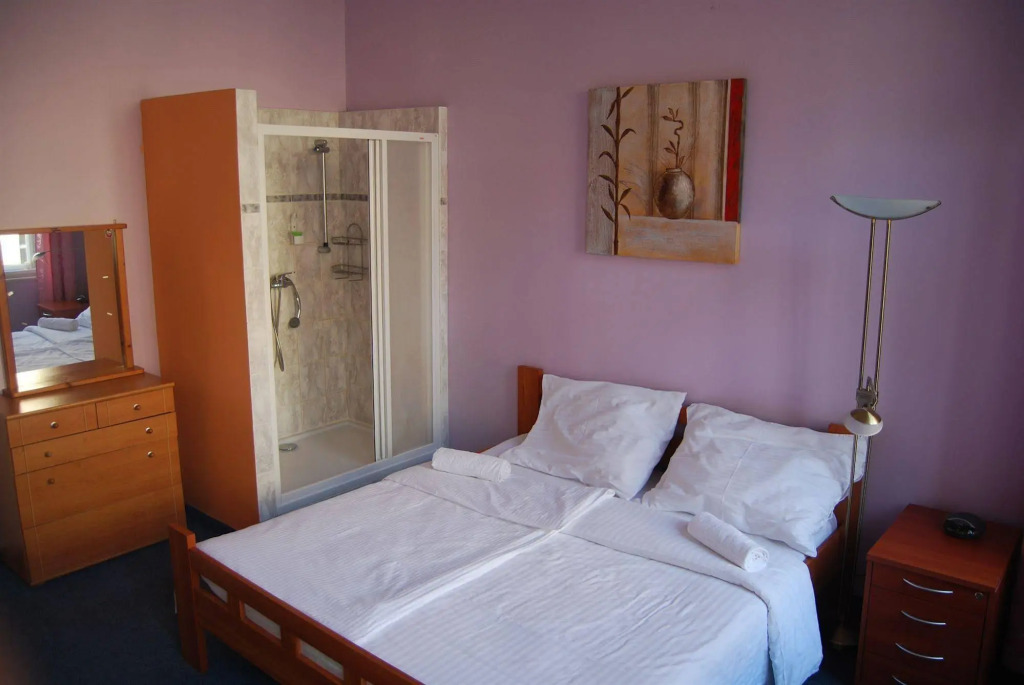 Hotel Praha Club bed & breakfast