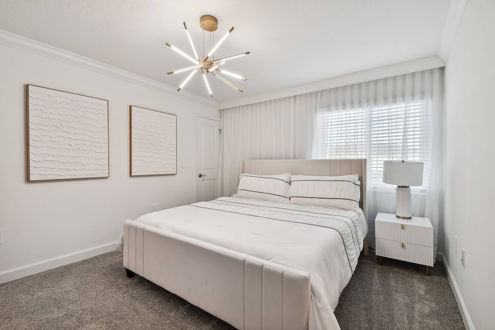 Storey Lake 5bd/4ba Private Pool Near Disney