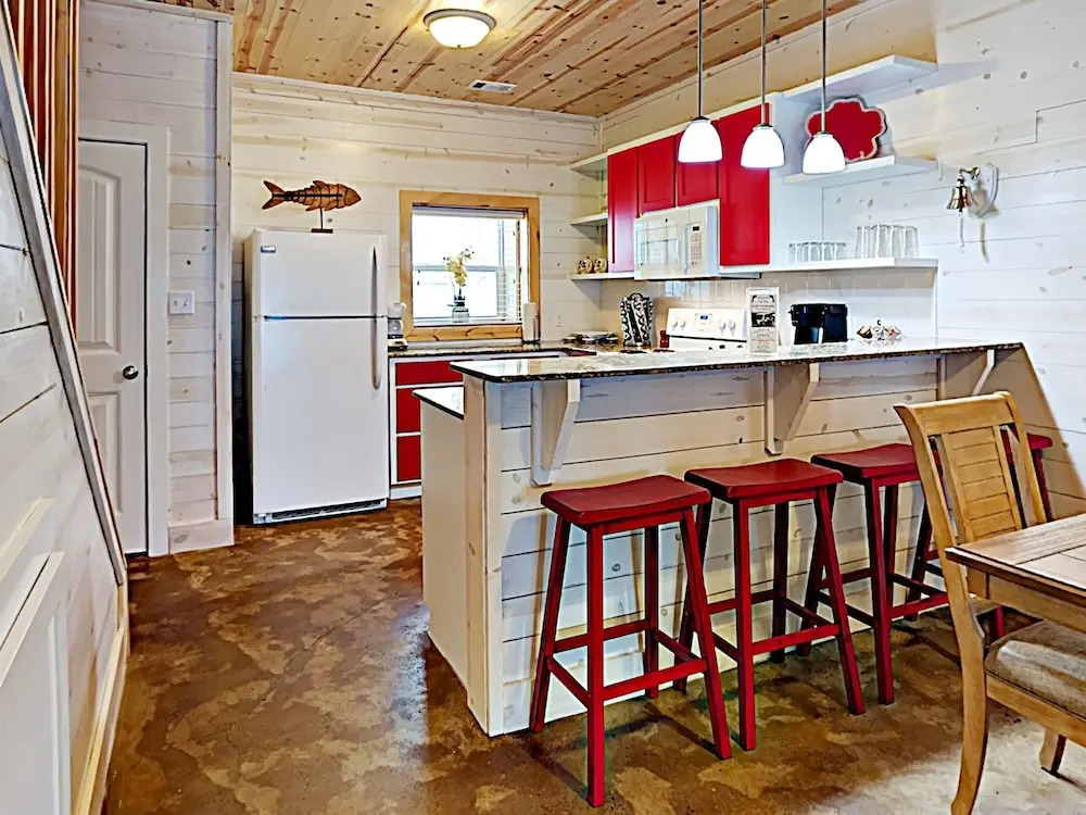 #403 The Commons 3 Bedrooms 2.5 Bathrooms Townhouse