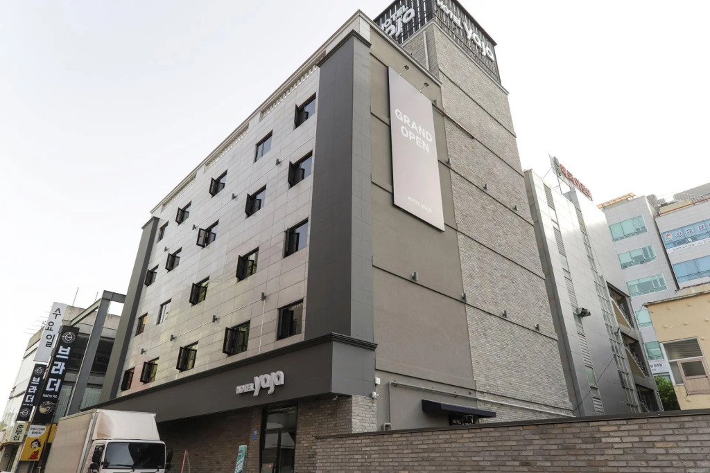 YAJA Hotel