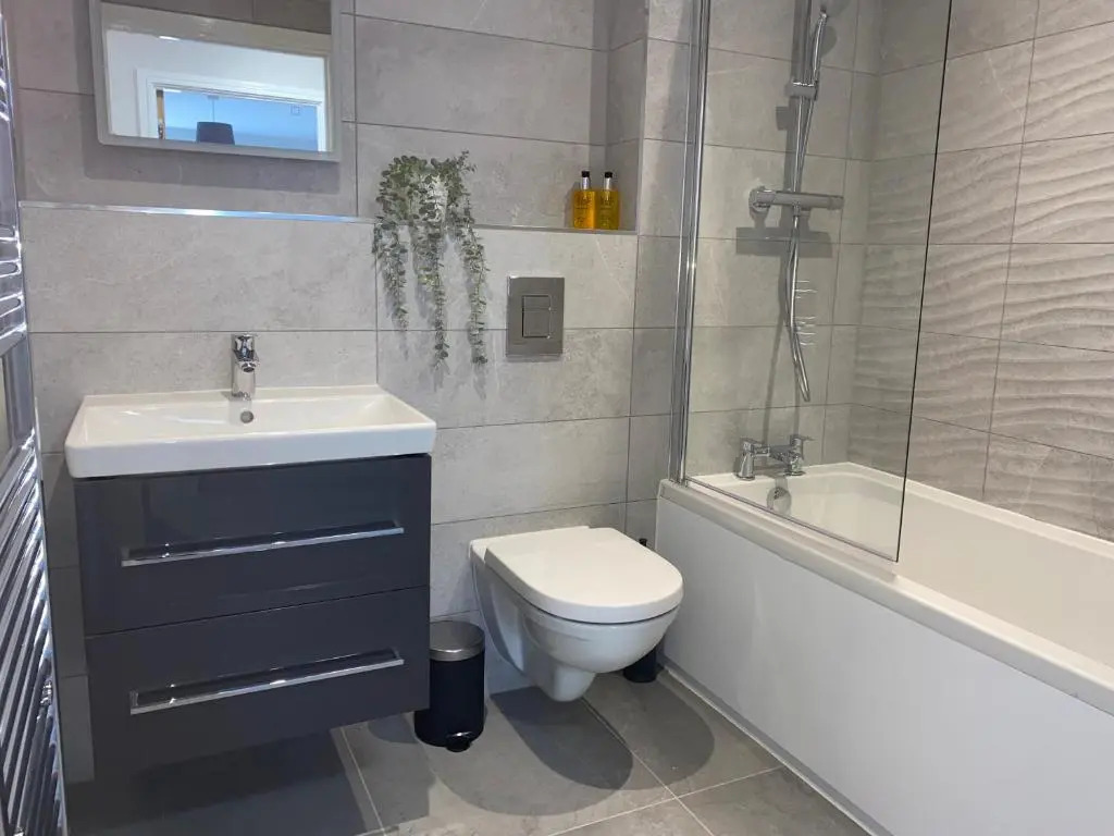 Roomotel - Oakview Moseley