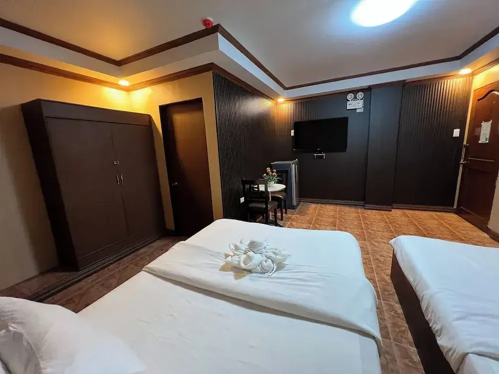 Rossa Hotel