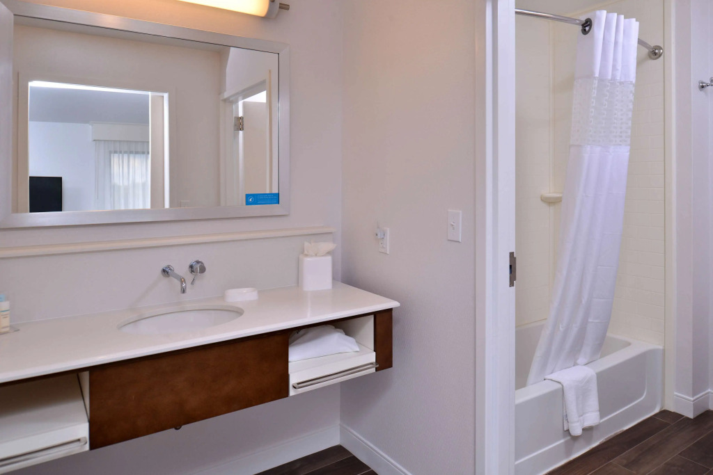 Hampton Inn & Suites Ann Arbor West
