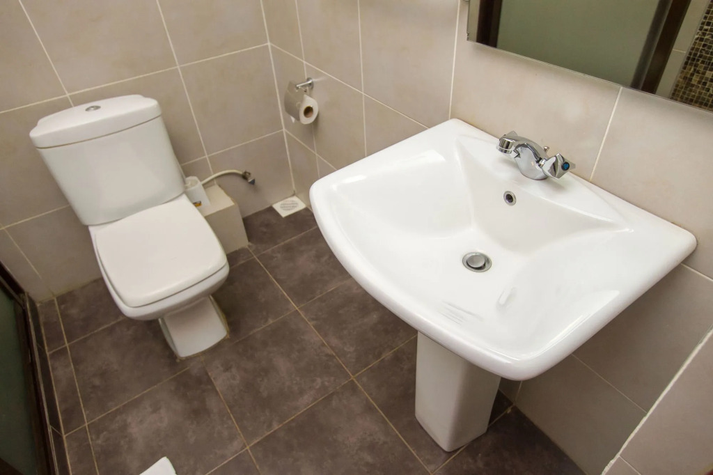 VICTORIA COMFORT INN