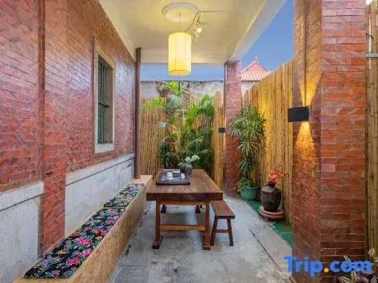 Zhiyu Homestay (Quanzhou West Street Kaiyuan Temple Branch)