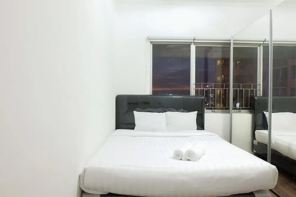 Strategic Location 2 Bedroom Sudirman Park By Travelio