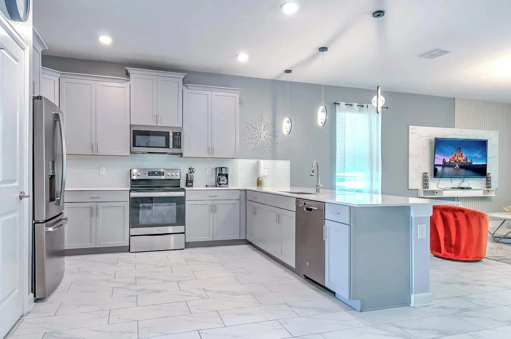Family-friendly House With Private Pool & Game Room