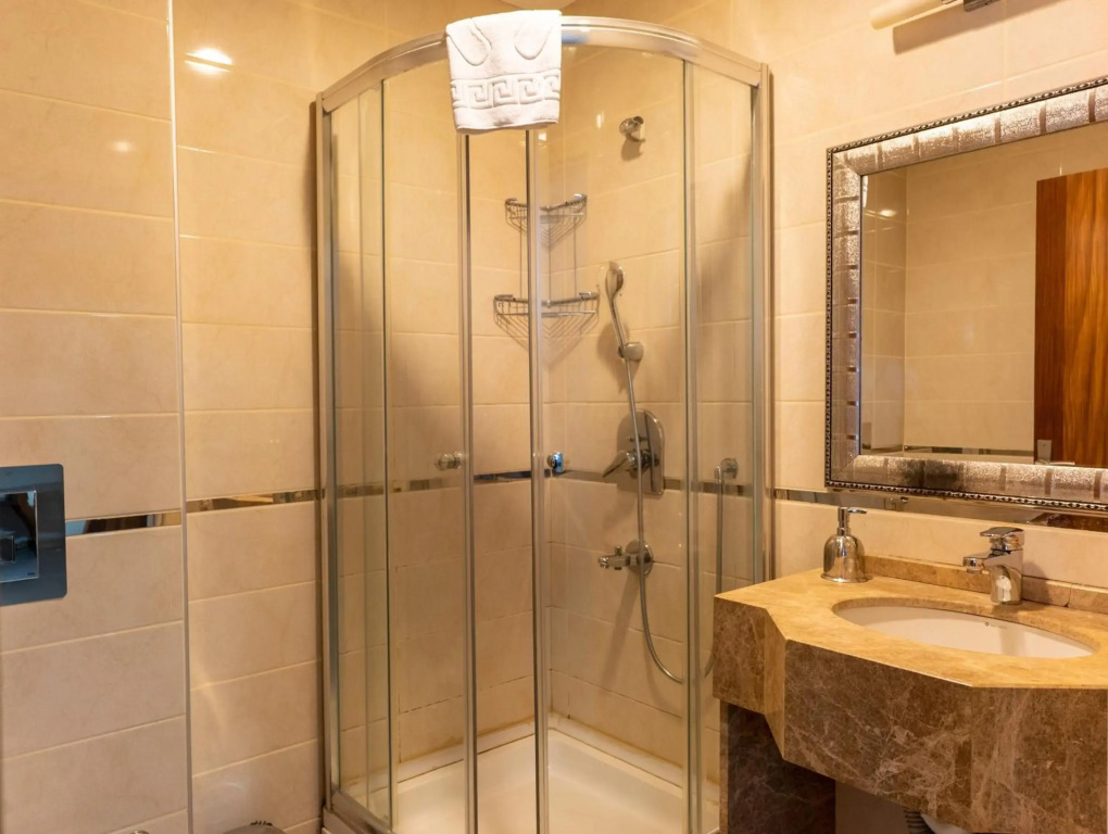 Grand Karot Hotel
