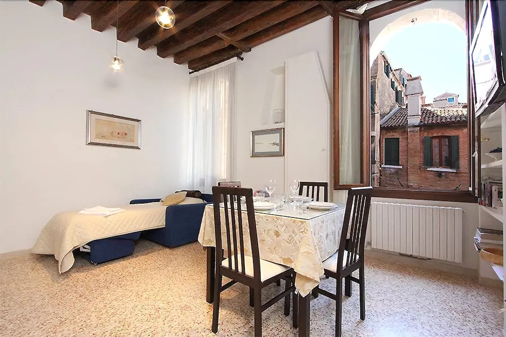 City Apartments - Canova