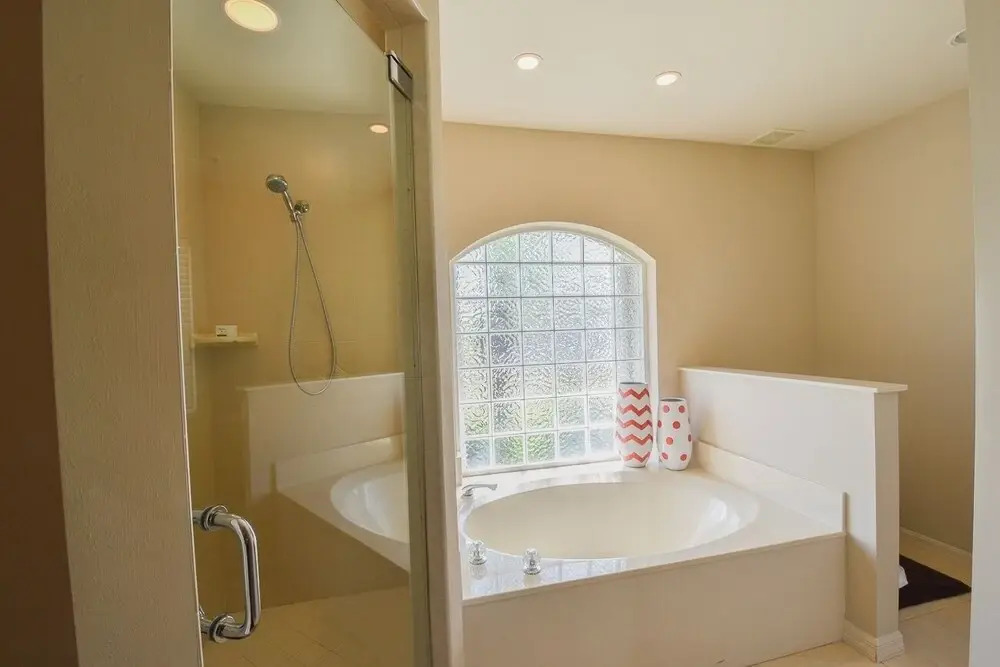 Beachcomber Home #65142 4 Bedrooms 2 Bathrooms Home