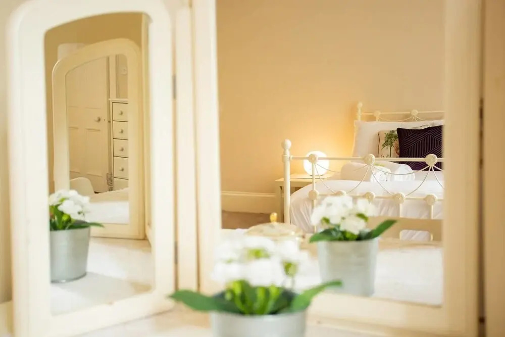 3 Bed Luxury West end Apt - Sleeps 6!