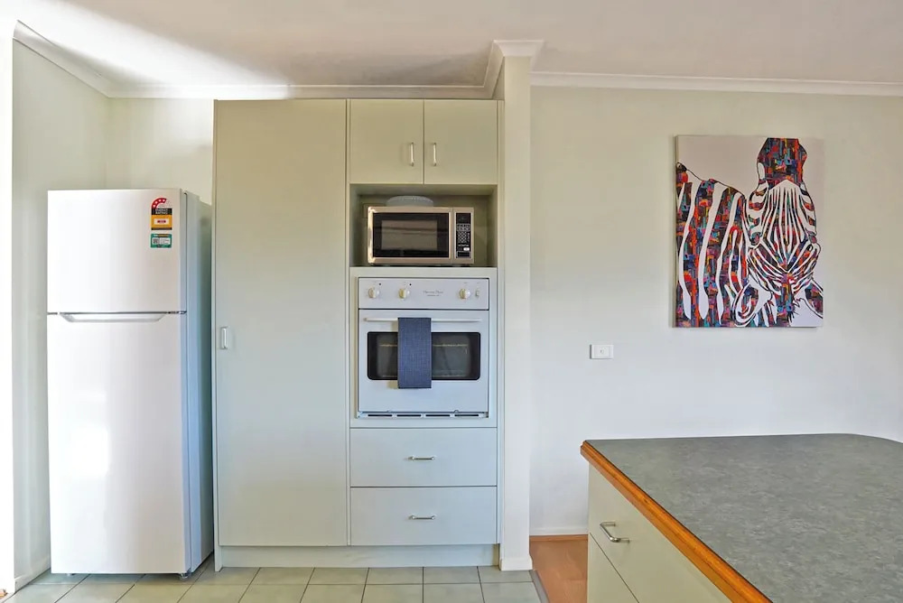 Ringwood 2BR Home