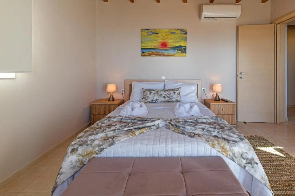 Tranquil sea view villa with private pool, just 2km from the beach