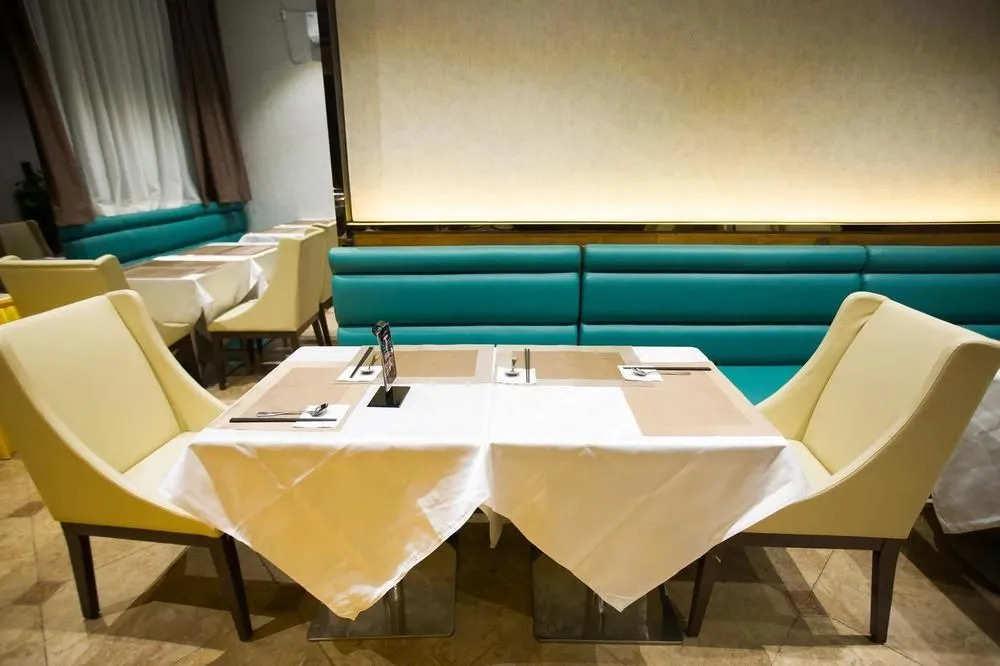 Atour Hotel Shanghai Jingan IMIX Park