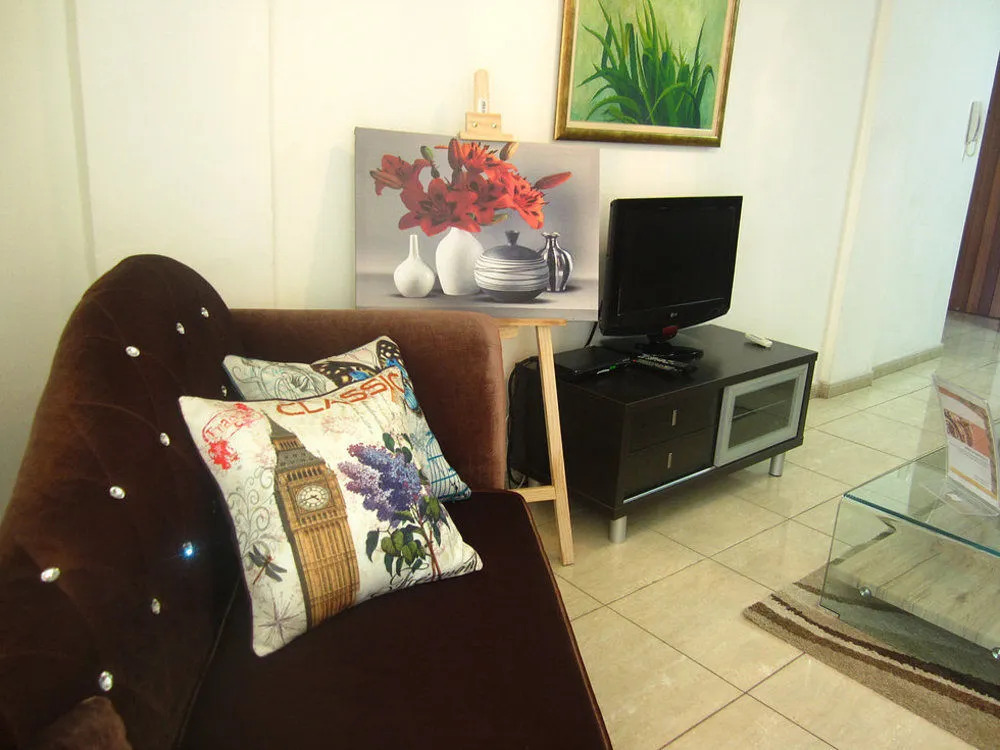 Marina Apartments 211