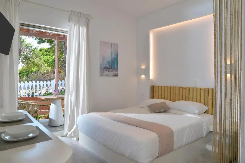 Scenic Studio 7 Batsi Andros