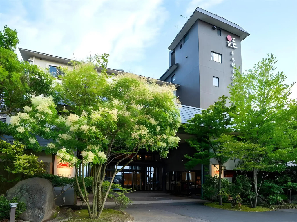 Tara Dakeonsen Kanigoten