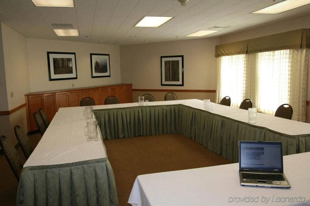 Holiday Inn Express Hotel & Suites Arcata/Eureka-Airport Area by IHG