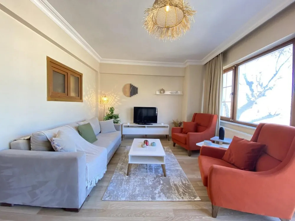 Flat with City View 5-Min to Istiklal in Beyoglu