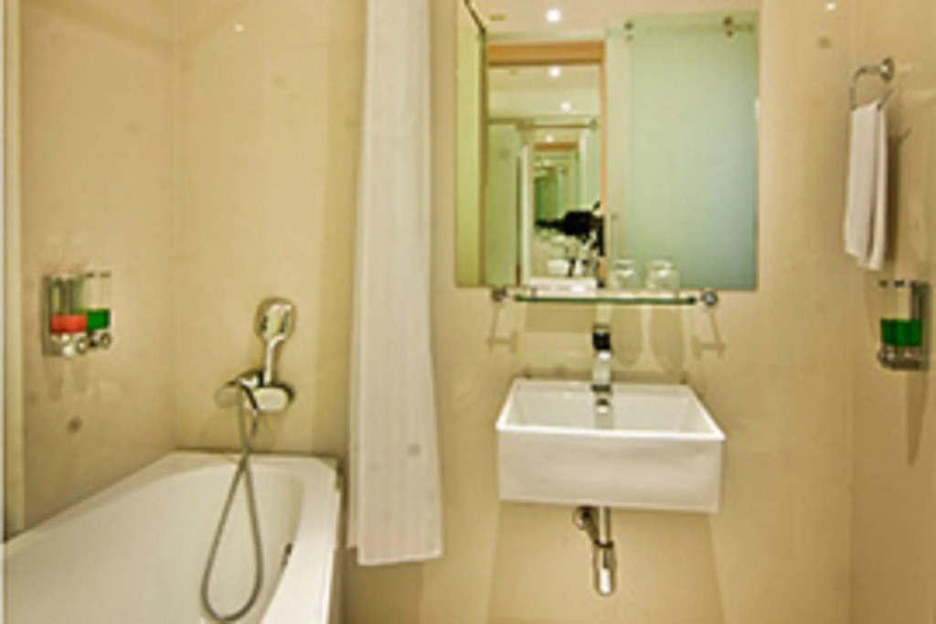 Q Hotel Bali