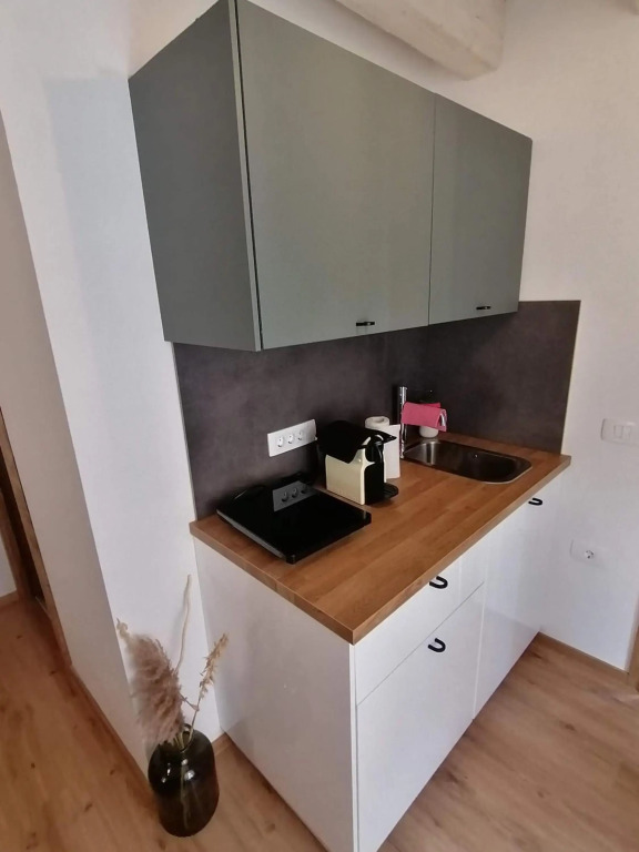 GG art apartments II