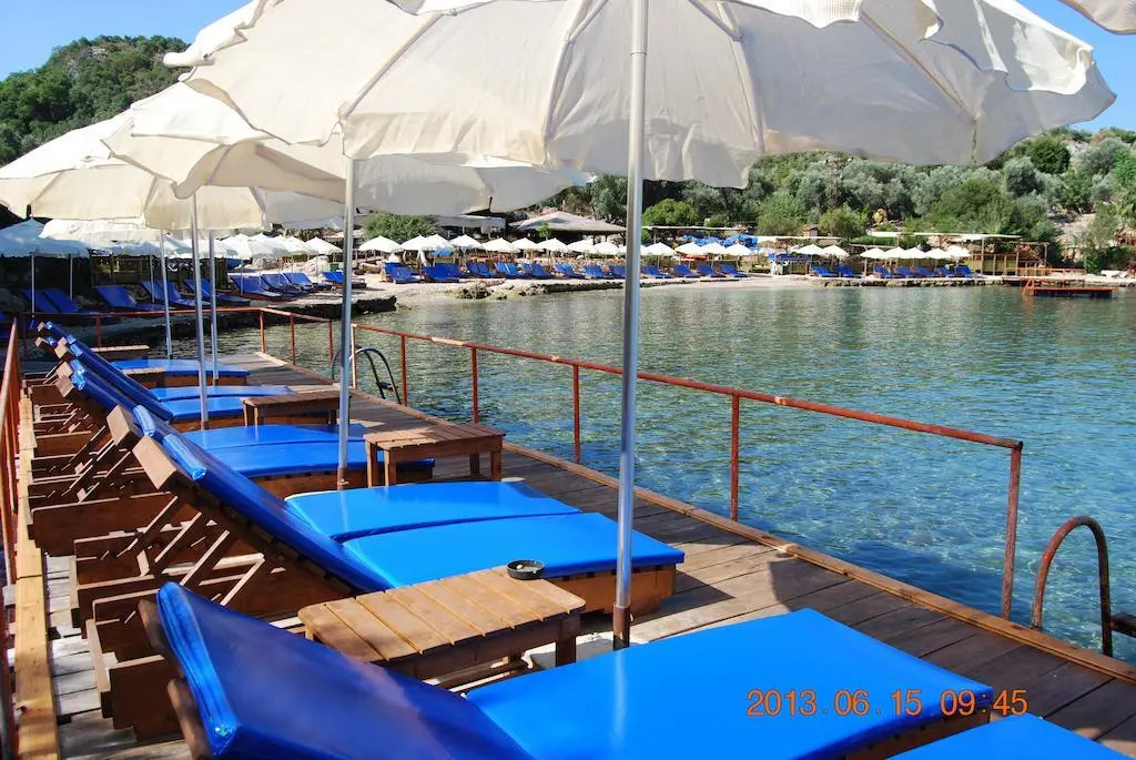 Nuri's Beach Bungalow