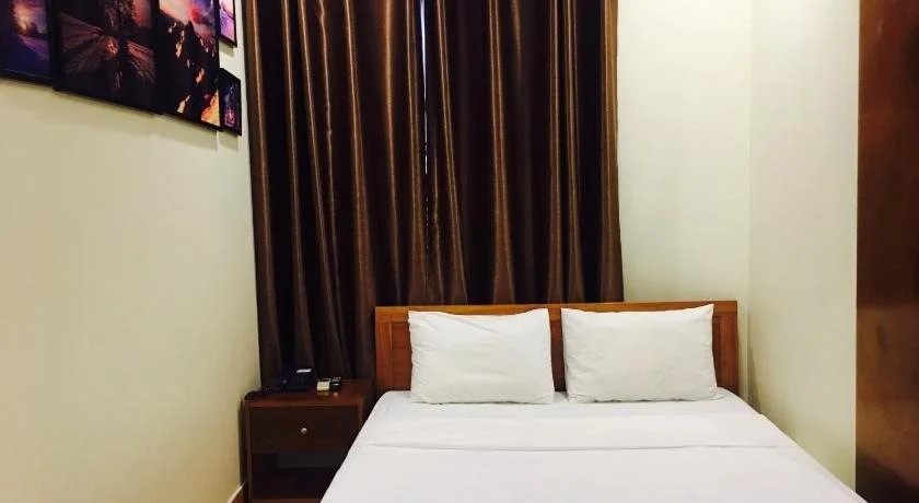 Saigon Palace by OYO Rooms
