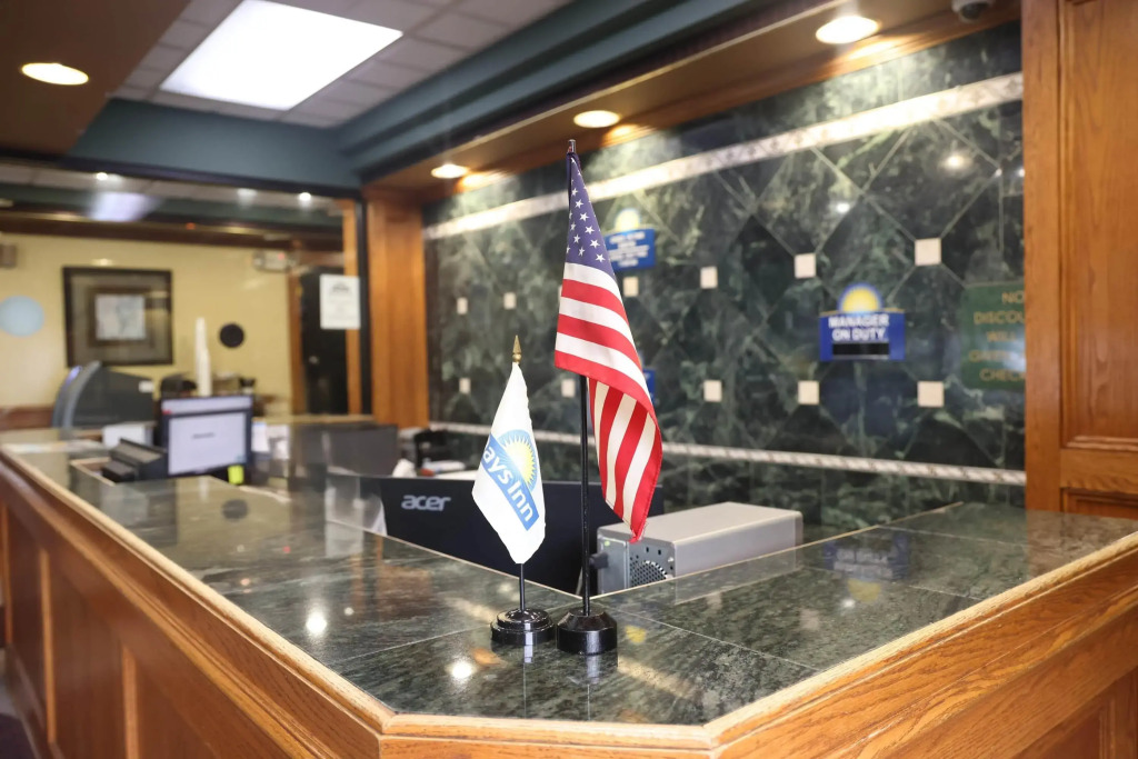 Days Inn by Wyndham Pittsburgh