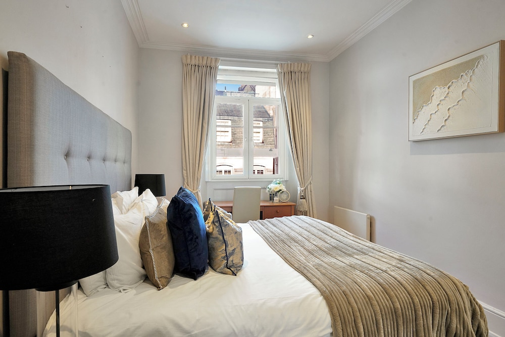 Hertford Flat 13