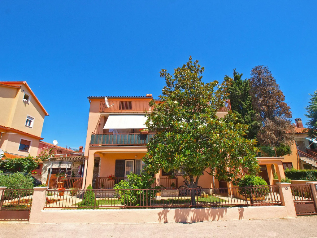 Apartment 250