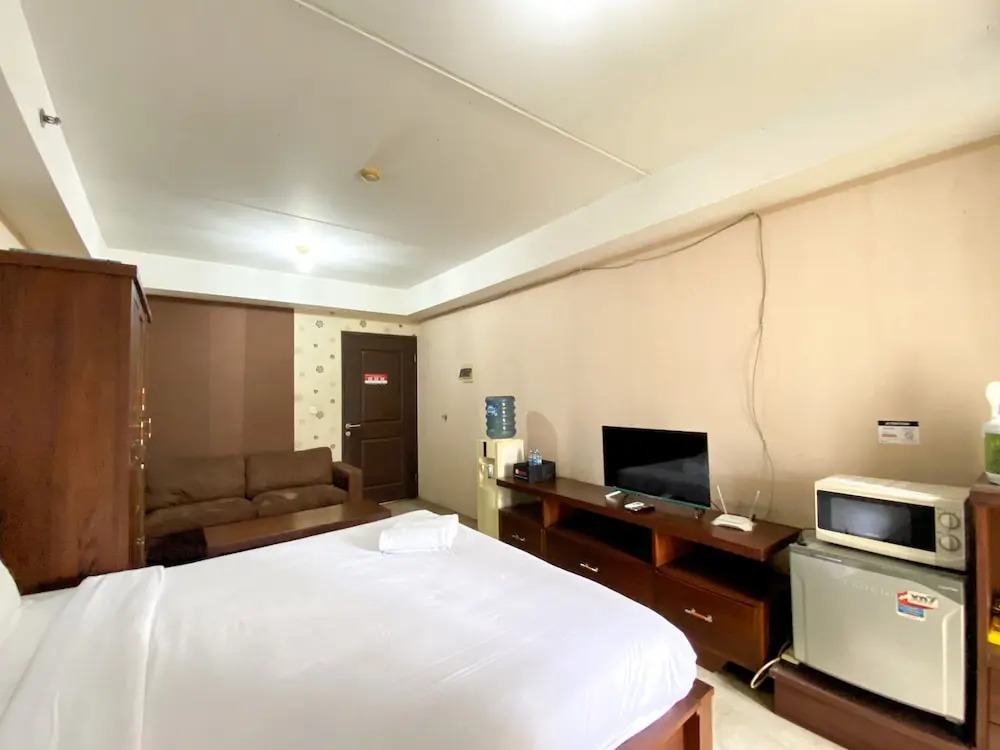 Cozy Studio (No Kitchen) At 1St Floor Metropark Condominium Jabebeka Apartment