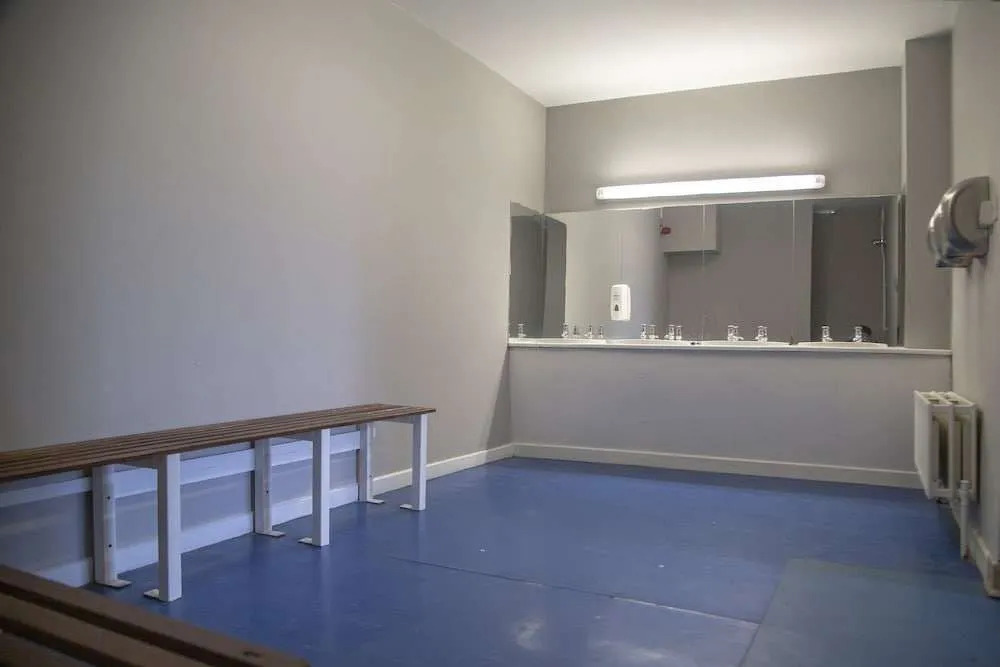 Leevin Stay Hostel