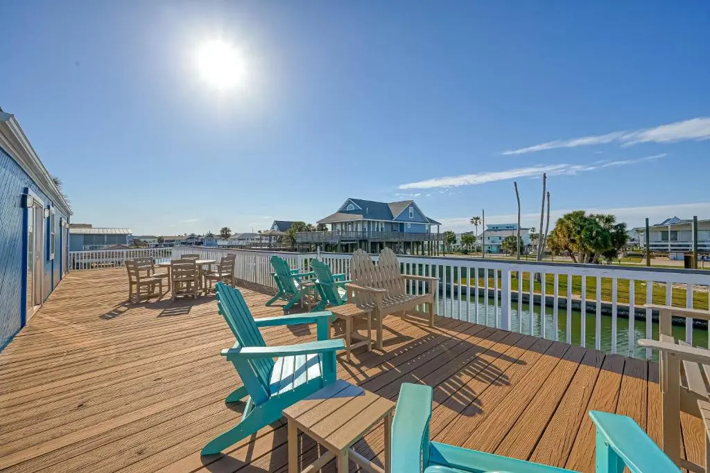 Anchor N Play in Sea Isle On Canal 5 Bdrms Huge Deck Beach Access