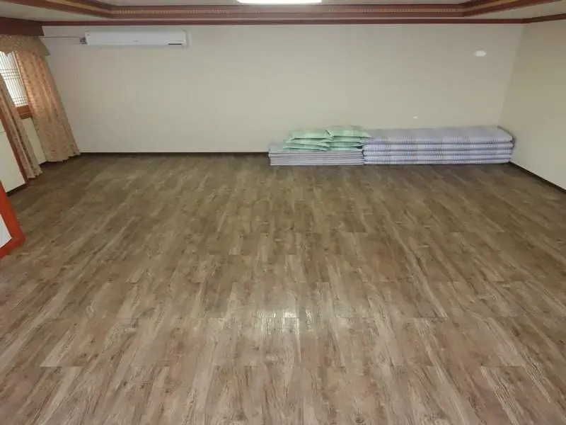 Baekche Tourist Hotel