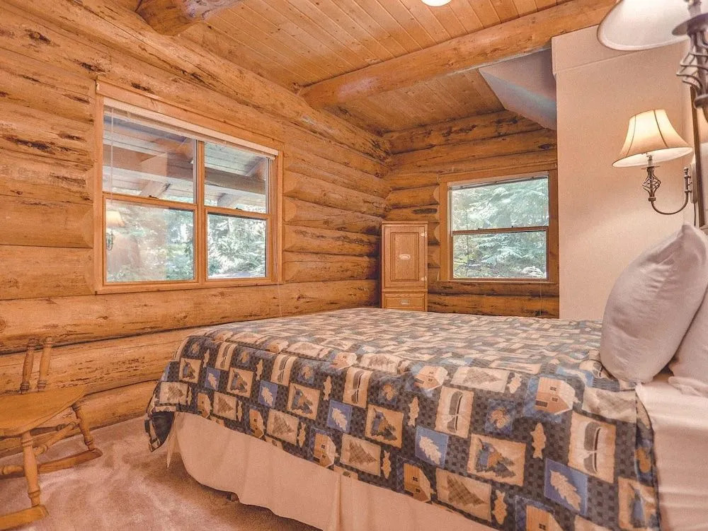 Bear Den Log Cabin