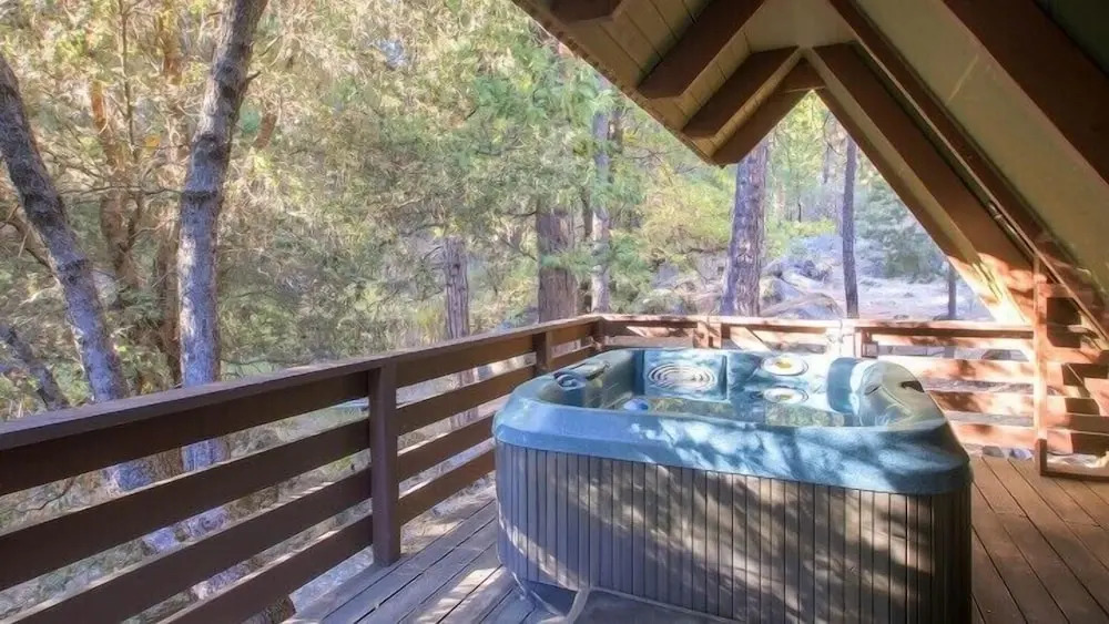 Scenic Wonders Yosemite Creekside Loft