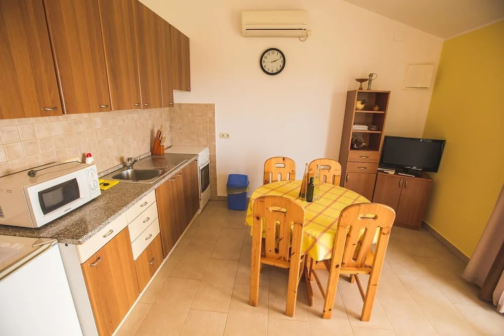 Apartments Lidija
