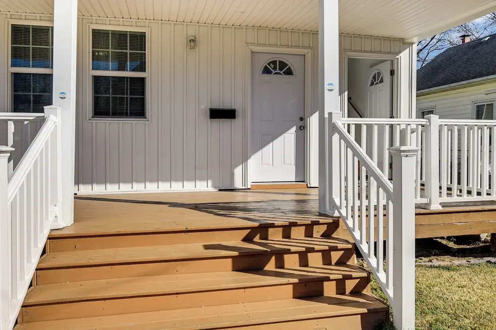 2 Mi to Naval Base: Walkable Norfolk Retreat