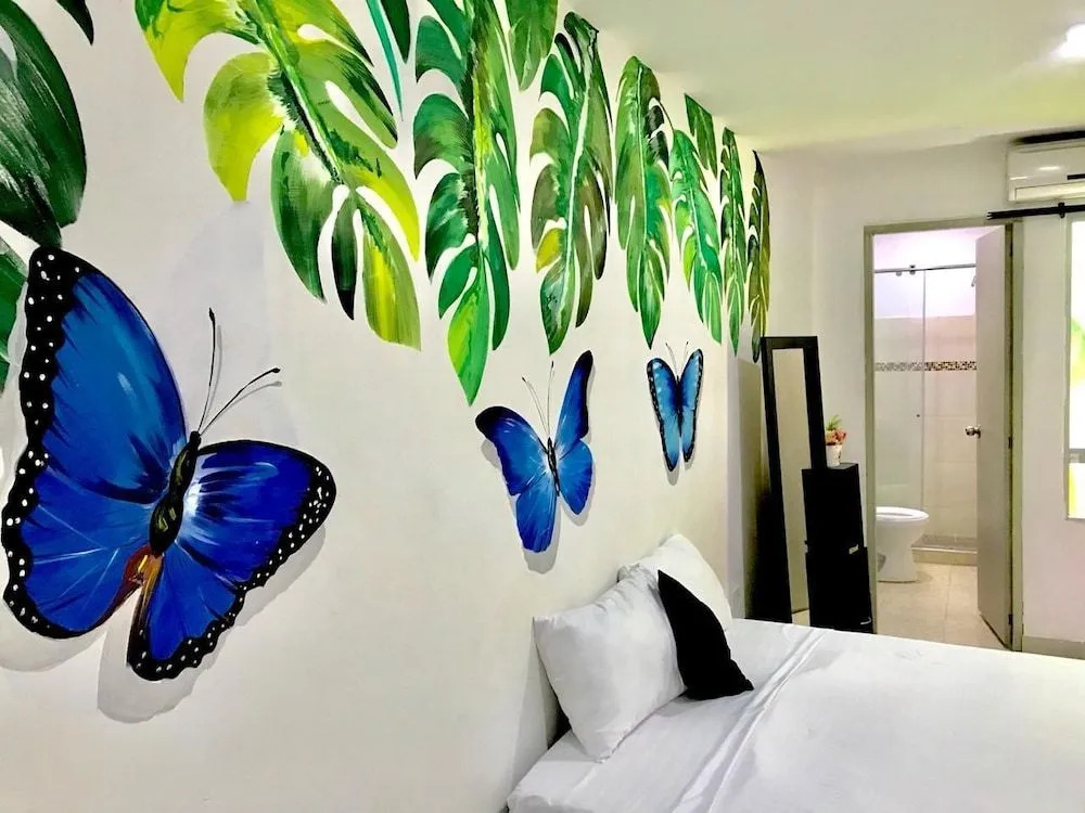 La Monarca Hostel